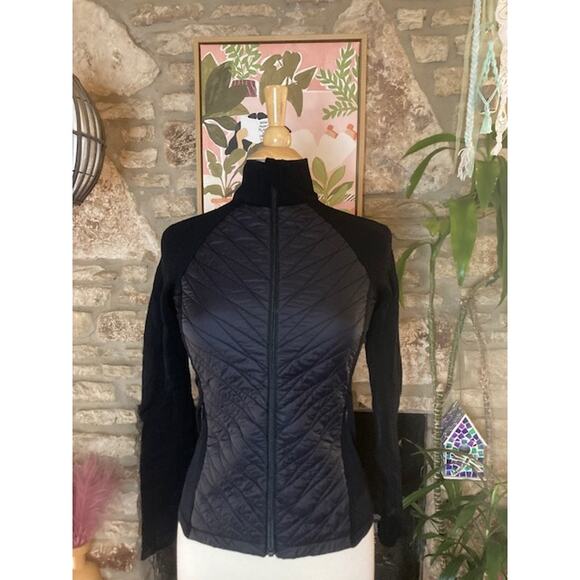 🖤 Athleta Black Quilted Zip Jacket 🖤 Size Small - Picture 4 of 9